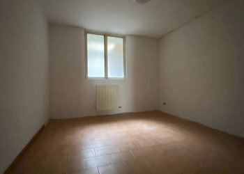 Camera da letto - Villa via Alessandro Manzoni, Besnate - foto 24