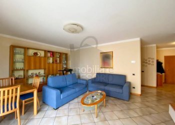 Soggiorno - Appartamento via Alberti da Ferrara, 2, Talamello - foto 2