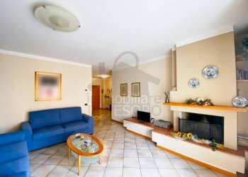 Soggiorno - Appartamento via Alberti da Ferrara, 2, Talamello - foto 3