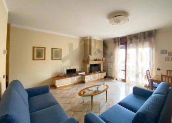 Soggiorno - Appartamento via Alberti da Ferrara, 2, Talamello - foto 4