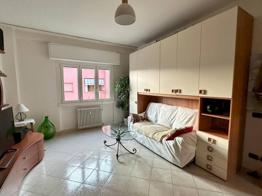 Camera da letto - Two-room apartment via Walter Tobagi, 13, Milano (neighborhood Barona) - photo 2