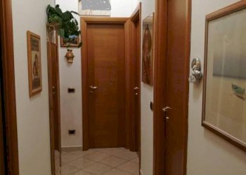 Corridoio - Bilocale via Walter Tobagi, 13, Milano (zona Barona) - foto 12