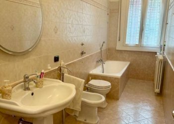 Bagno - Bilocale via Walter Tobagi, 13, Milano (zona Barona) - foto 22