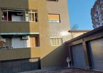 Cortile interno - Bilocale via Walter Tobagi, 13, Milano (zona Barona) - foto 30