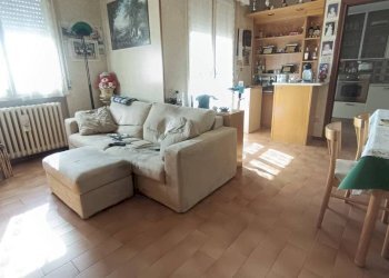 Salone - Quadrilocale via Fratelli Rosselli, 51, Ravarino - foto 1