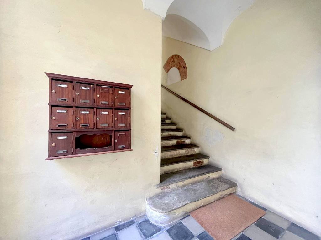 Interno palazzo - Quadrilocale via Real Collegio, 35, Moncalieri - foto 3