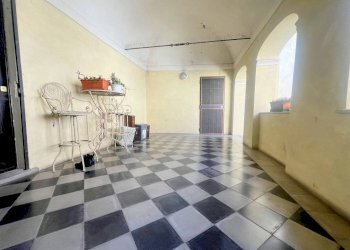 Interno palazzo - Four-room apartment via Real Collegio, 35, Moncalieri - photo 4