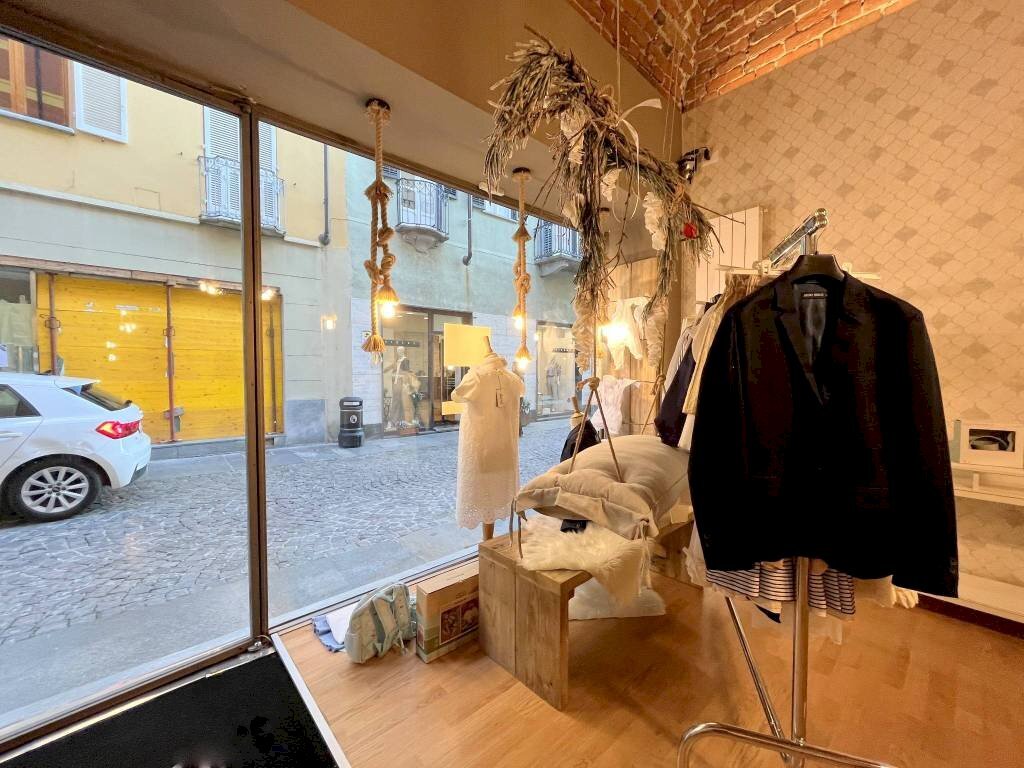Interno non residenziale - Shop Moncalieri - photo 3