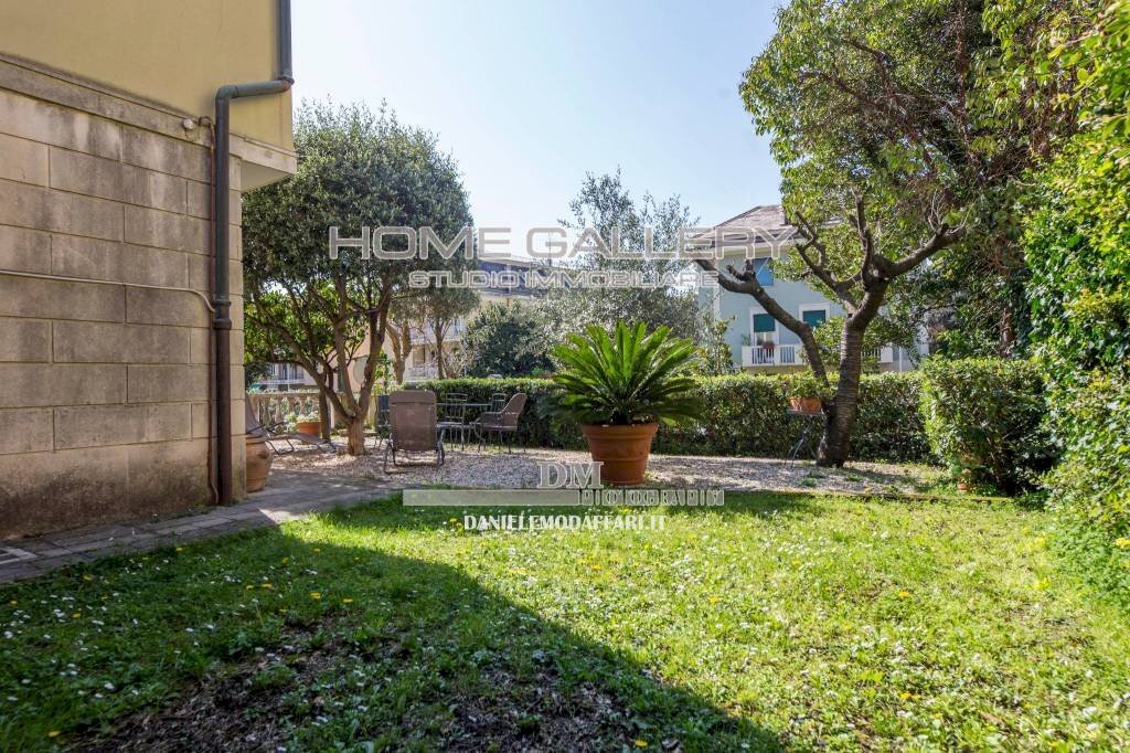 Giardino - Appartamento via Siena, Genova (zona Albaro) - foto 1