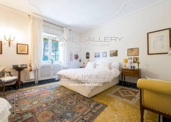 Camera da letto - Appartamento via Siena, 5, Genova (zona Albaro) - foto 16