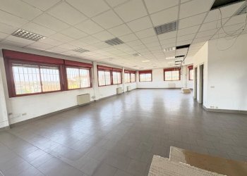 Interno non residenziale - Office via Enrico Cosenz, 18, Milano (neighborhood Bovisa) - photo 13