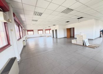 Interno non residenziale - Office via Enrico Cosenz, 18, Milano (neighborhood Bovisa) - photo 16