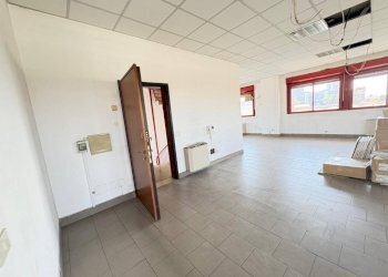 Ingresso - Office via Enrico Cosenz, 18, Milano (neighborhood Bovisa) - photo 19