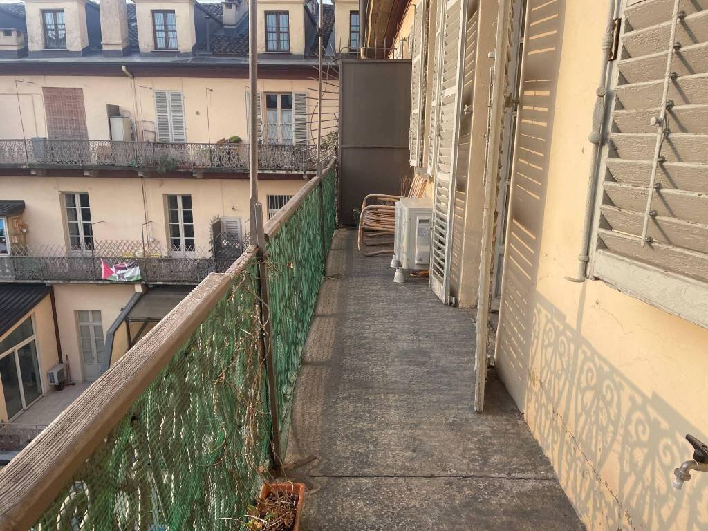 Balcone - Quadrilocale via Alessandro Manzoni, 27, Torino (zona Centro) - foto 2
