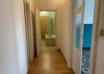 Corridoio - Four-room apartment via Alessandro Manzoni, 27, Torino (neighborhood Centro) - photo 10