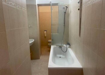 Bagno - Four-room apartment via Alessandro Manzoni, 27, Torino (neighborhood Centro) - photo 17