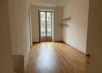 Camera da letto - Four-room apartment via Alessandro Manzoni, 27, Torino (neighborhood Centro) - photo 18