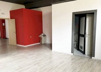 Foto 2 - Locale Commerciale Via Grazia Deledda
 
3, Alghero - foto 2