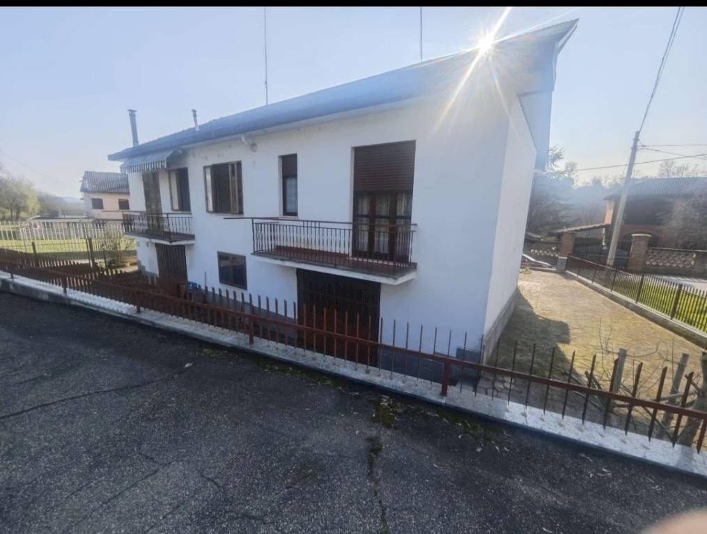 Facciata - Villa Frazione Valleandona, Asti - foto 3