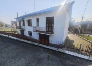 Facciata - Villa Frazione Valleandona, Asti - foto 3