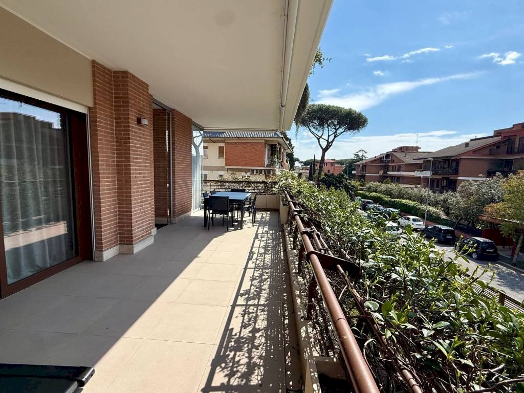 Terrazzo - Two-room apartment via Cariati, Roma - photo 3