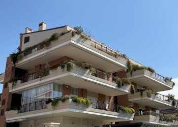 Facciata - Bilocale via Cariati, Roma - foto 3