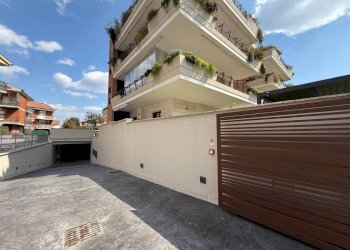 Box auto - Bilocale via Cariati, Roma - foto 31