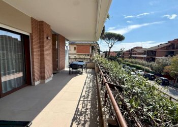 Terrazzo - Bilocale via Cariati, Roma - foto 3