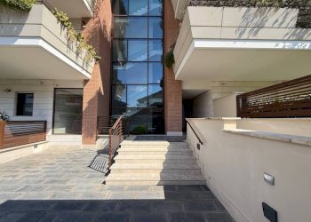 Interno palazzo - Bilocale via Cariati, Roma - foto 4