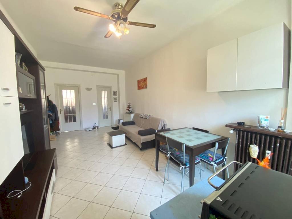 Salone - Bilocale via Gaspare Vera e Libera Arduino, 37, Torino (zona Lingotto) - foto 3