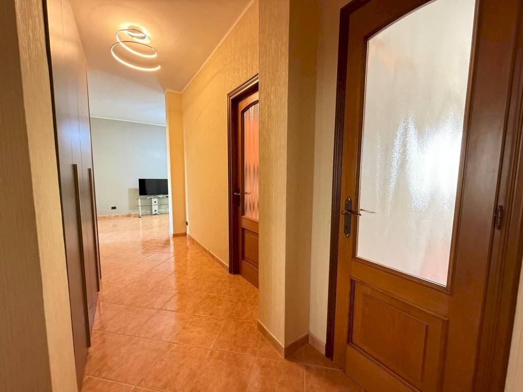 Ingresso - Trilocale corso Traiano, 152, Torino (zona Mirafiori Sud) - foto 3