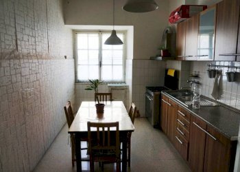 Cucina - Bilocale via Prete Nicolò Daste, Genova (zona Sampierdarena) - foto 2