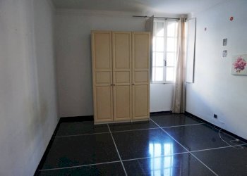 Camera da letto - Two-room apartment via Prete Nicolò Daste, Genova (neighborhood Sampierdarena) - photo 3