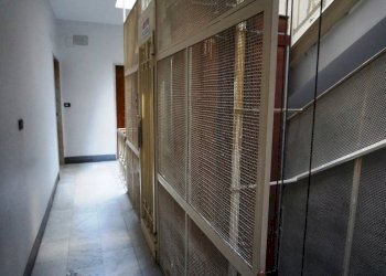 Ascensori - Two-room apartment via Prete Nicolò Daste, Genova (neighborhood Sampierdarena) - photo 13