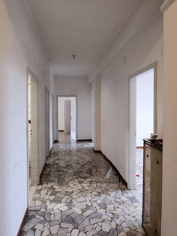 Corridoio - Four-room apartment Bologna (neighborhood Marconi) - photo 2