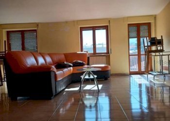 Salone - Three-room apartment via della Giustizia, San Giorgio del Sannio - photo 2