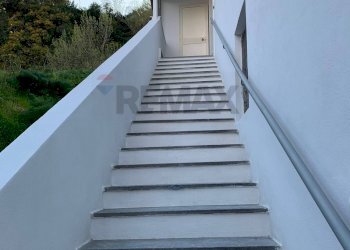 Scale - Quadrilocale via Torregaveta
 
87, Bacoli - foto 4