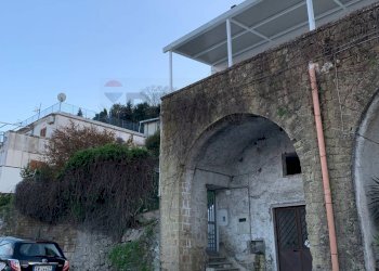 Edificio all\'aperto - Quadrilocale via Torregaveta
 
87, Bacoli - foto 5