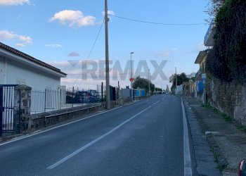 Edificio all\'aperto - Quadrilocale via Torregaveta
 
87, Bacoli - foto 38