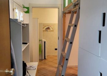 Camera da letto - Bilocale piazza Ulisse Aldrovandi, Bologna (zona Centro Storico) - foto 5