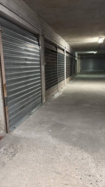 Dettagli - Box via Giovanni Brugnoli, Bologna (zona Centro Storico) - foto 2