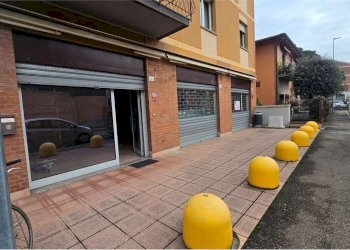 Locale Commerciale Via Pavirani, Ravenna - foto 1