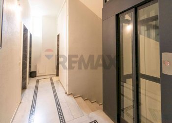 Ricezione / Lobby - Four-room apartment Via Carlo Farini
34, Milano - photo 31