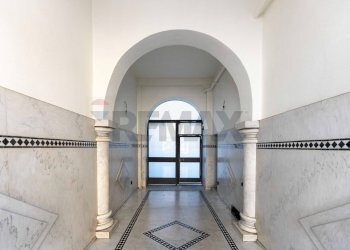 Ricezione / Lobby - Four-room apartment Via Carlo Farini
34, Milano - photo 32