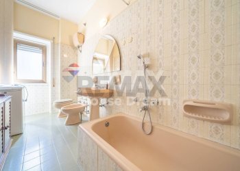 Bagno - Trilocale Via Ponzio Cominio
11, Roma - foto 8