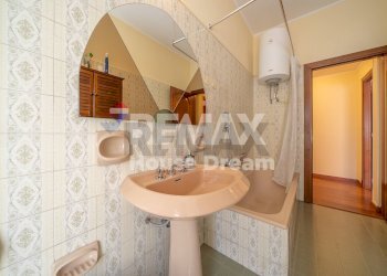 Bagno - Trilocale Via Ponzio Cominio
11, Roma - foto 11