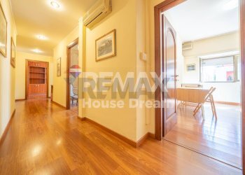 Hall / corridoio - Trilocale Via Ponzio Cominio
11, Roma - foto 23