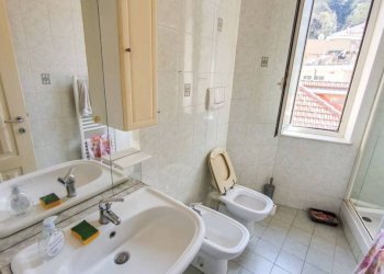 Bagno - Trilocale viale Michelangelo Buonarroti, Genova (zona Sampierdarena) - foto 13