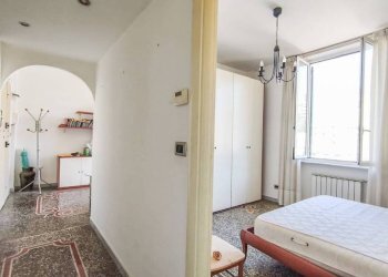 Corridoio - Trilocale viale Michelangelo Buonarroti, Genova (zona Sampierdarena) - foto 14