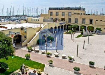 Foto 3 - Box Lungomare Duca degli Abruzzi
 
84, Roma - foto 3